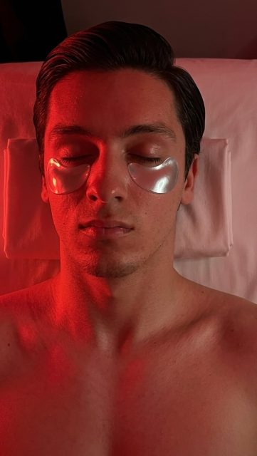 Criámos uma experiência especialmente pensada para homens que valorizam a sua imagem, a sua saúde e os momentos de tranquilidade no meio da rotina.

O nosso tratamento facial e corporal combina cuidados de pele, relaxamento profundo e bem-estar, proporcionando uma sensação de renovação física e mental.

✨ Cuidado facial personalizado
✨ Tratamento corporal relaxante
✨ Hidratação e revitalização da pele
✨ Um momento dedicado exclusivamente a si

🎉 Oferta de lançamento para homens
Aproveite um desconto especial na sua primeira sessão por tempo limitado.

📅 Faça já a sua marcação.
📩 Envie-nos uma mensagem privada ou contacte-nos via WhatsApp para conhecer os horários disponíveis.
📞  913 533 497

Invista em si. Cuide da sua pele. Reserve um momento para o seu bem-estar.

#CuidadoMasculino #BemEstarMasculino #SkincareMasculino #TratamentoFacial TratamentoCorporal Relaxamento CuidadosDePele HomensQueSeCuidam